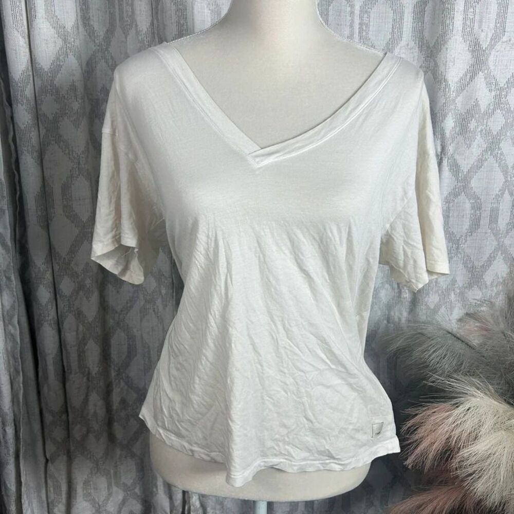 Women's White Vuori T-shirt